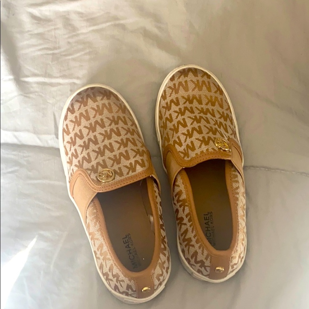 Little girls Michael Kors Slip on sneakers